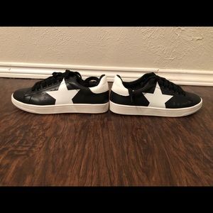 Steve Madden Star Sneakers